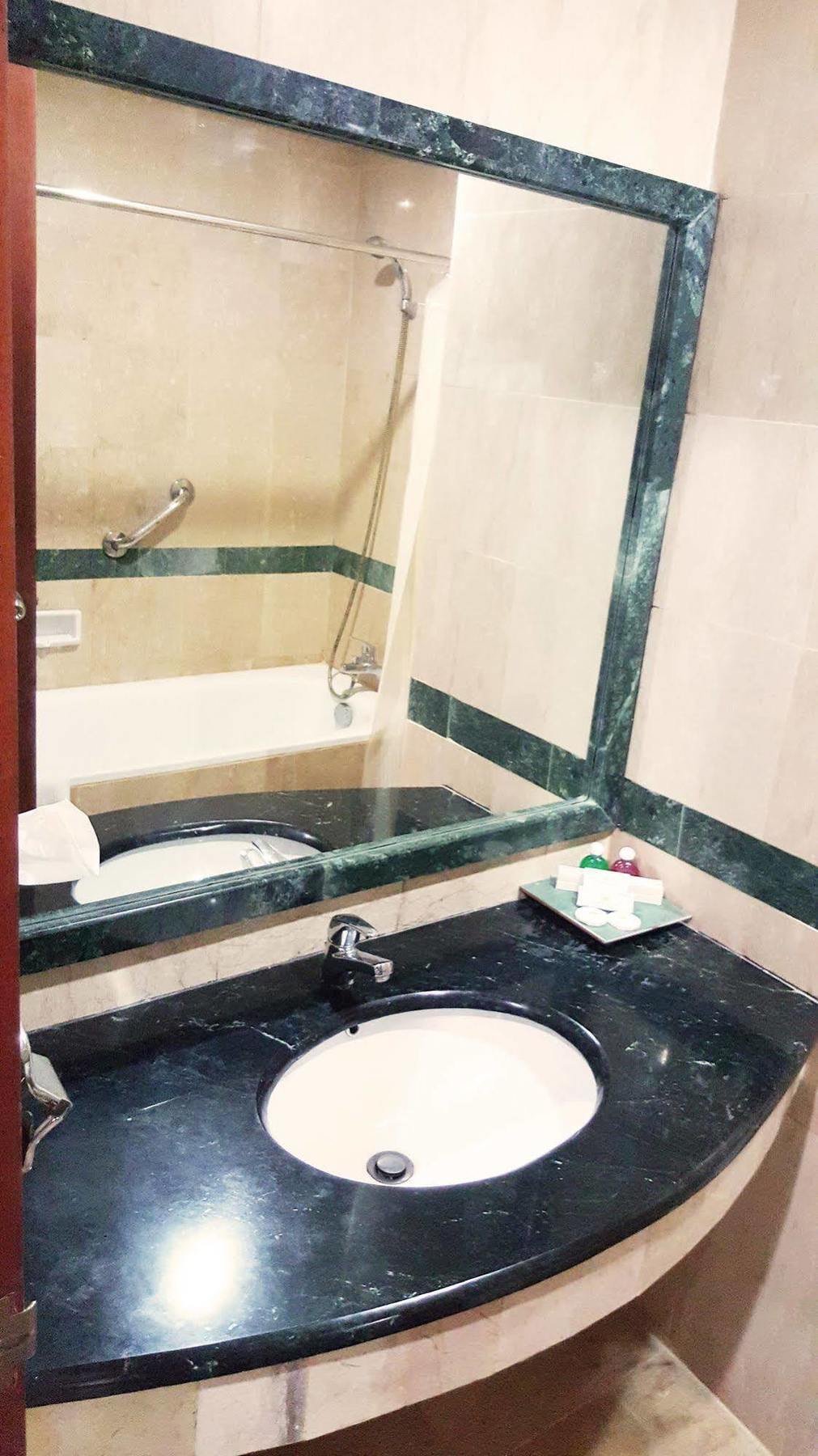 Harbourbay Amir Hotel Batam 외부 사진