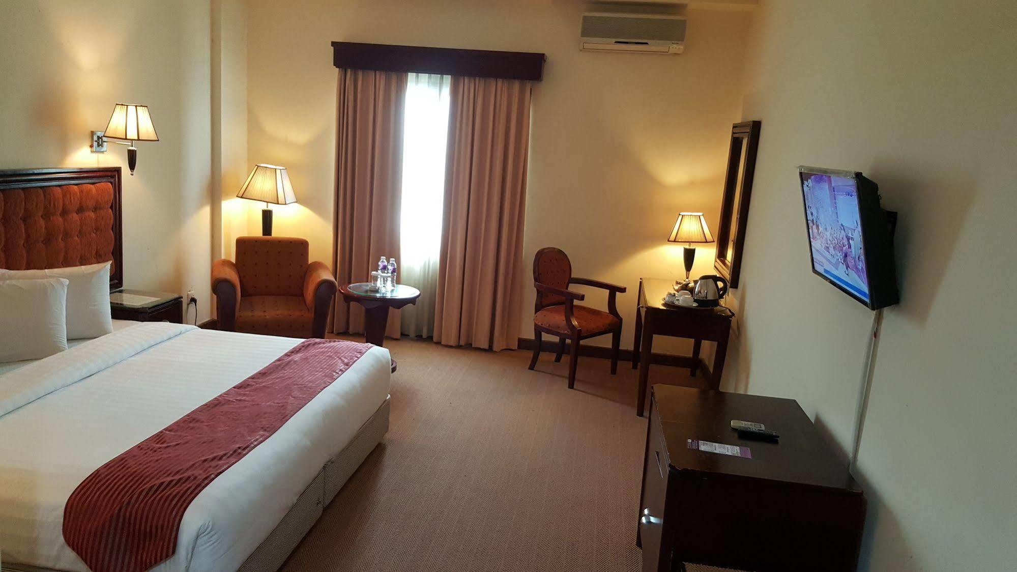 Harbourbay Amir Hotel Batam 외부 사진